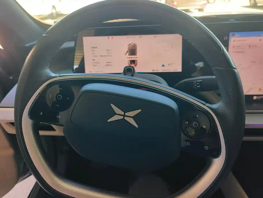 XPeng P7 — миниатюра 15