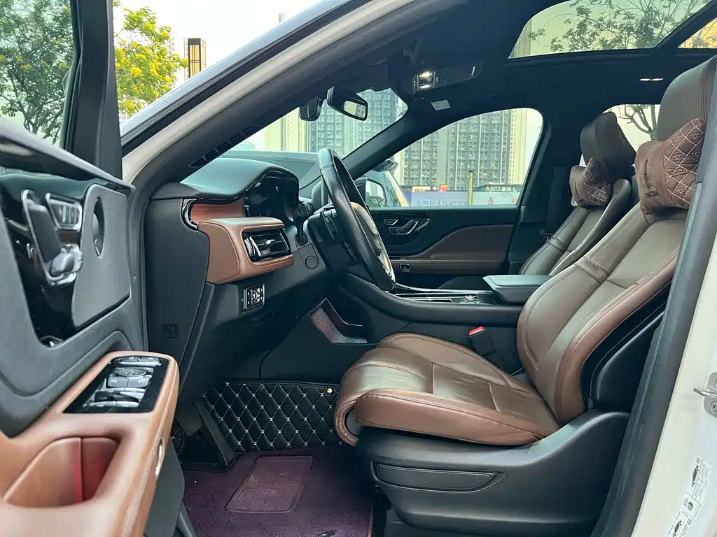 Lincoln Aviator — миниатюра 6