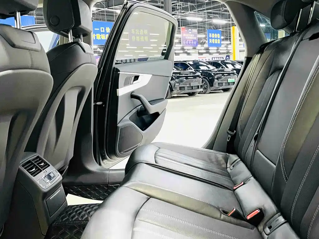 Audi A4L — миниатюра 7