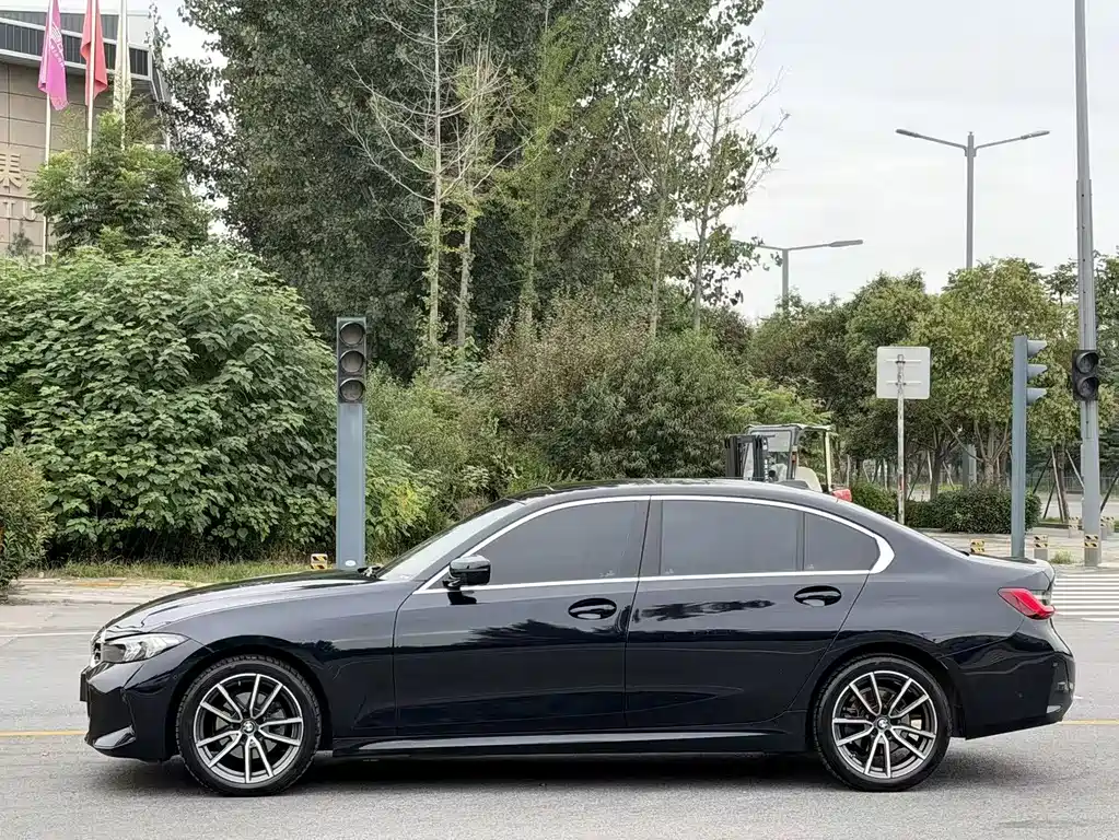 BMW 3 Series — миниатюра 7
