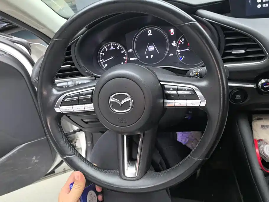Mazda 3 Axela — миниатюра 15