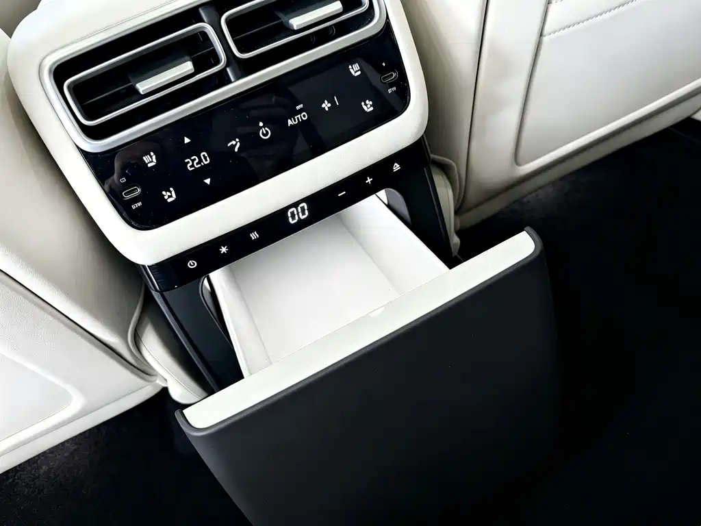 Li Auto Li L6 — миниатюра 7