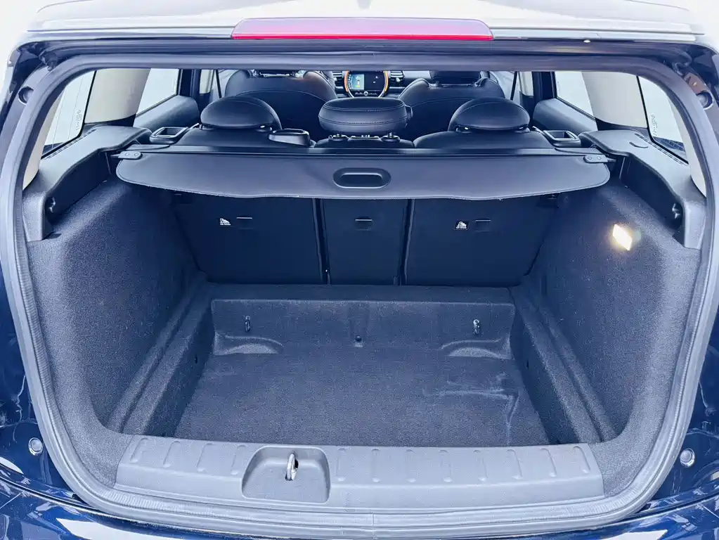 MINI Mini Clubman — миниатюра 18
