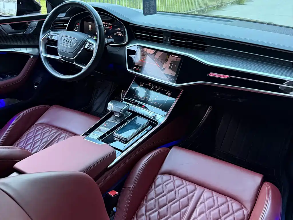 Audi A7L — миниатюра 12