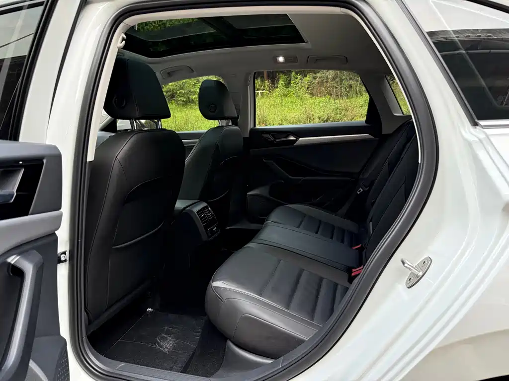 Volkswagen Sagitar 2021 280TSI DSG Comfort Smart Connect
