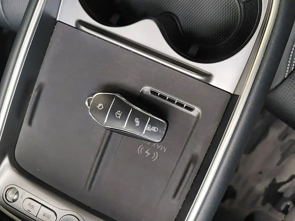 BYD 05 EV 2025 520KM