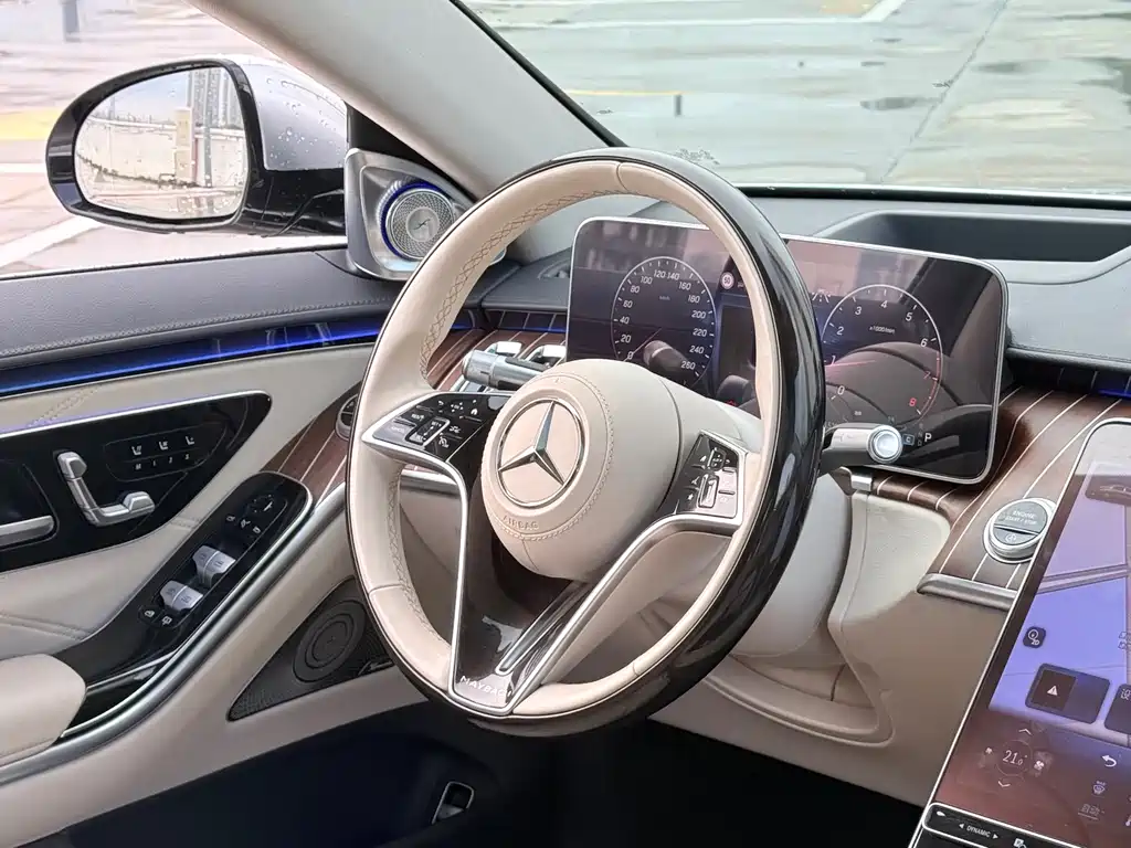 Mercedes-Benz S-Class — миниатюра 12