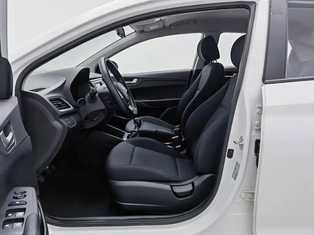 Hyundai Verna — миниатюра 10