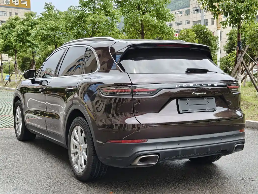 PORSCHE CAYENNE NEW ENERGY