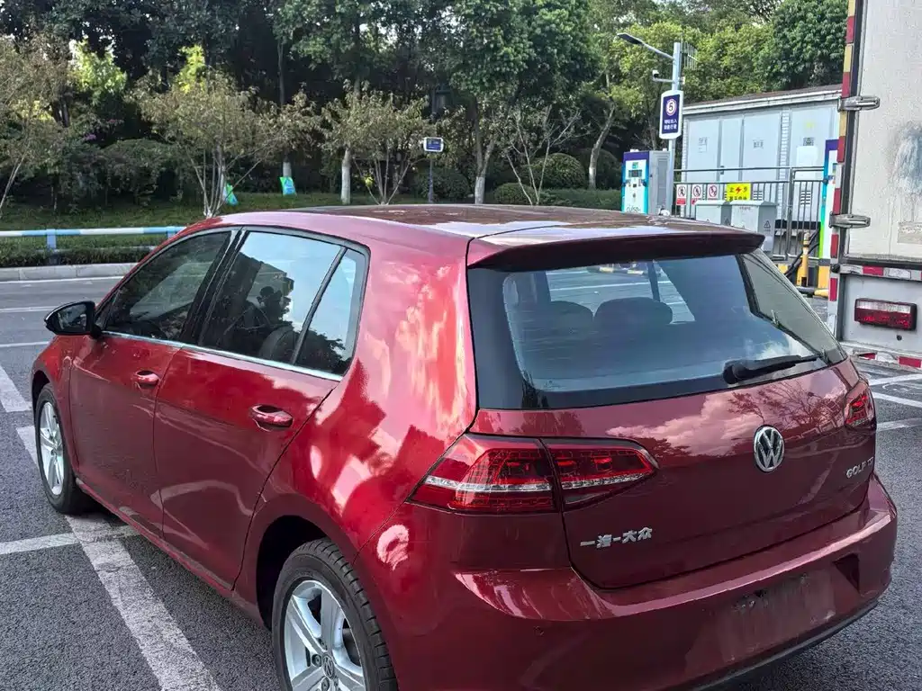 Volkswagen Golf — миниатюра 5
