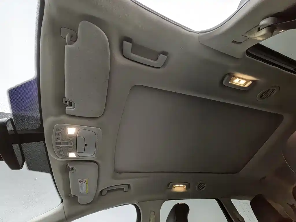 Ford Edge — миниатюра 14