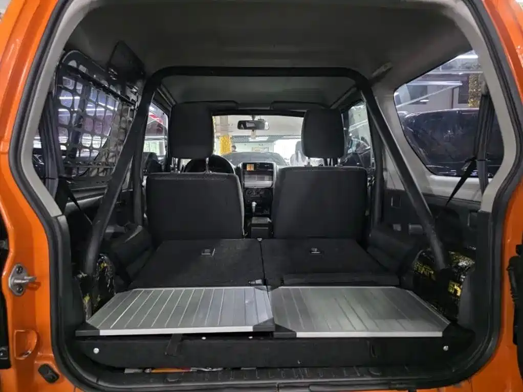 Suzuki Jimny — миниатюра 6
