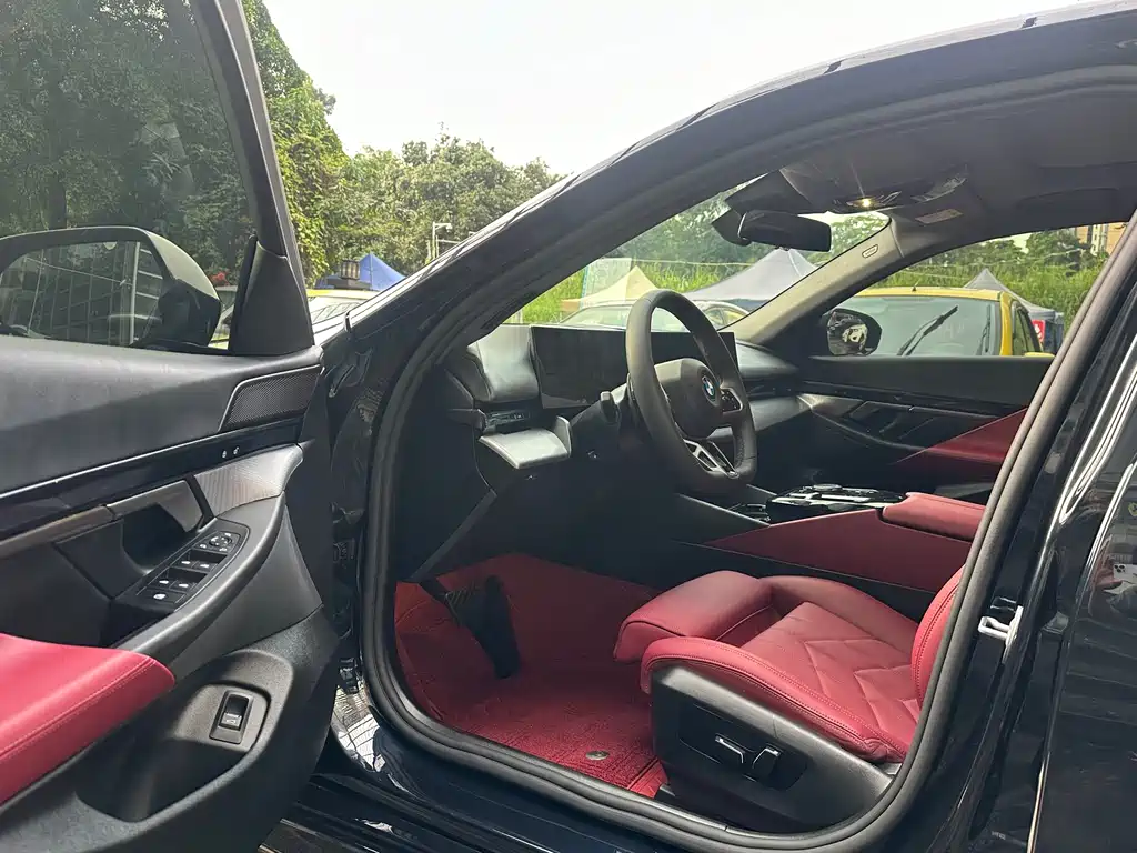 BMW 5 Series 5 2024 525i M Sport