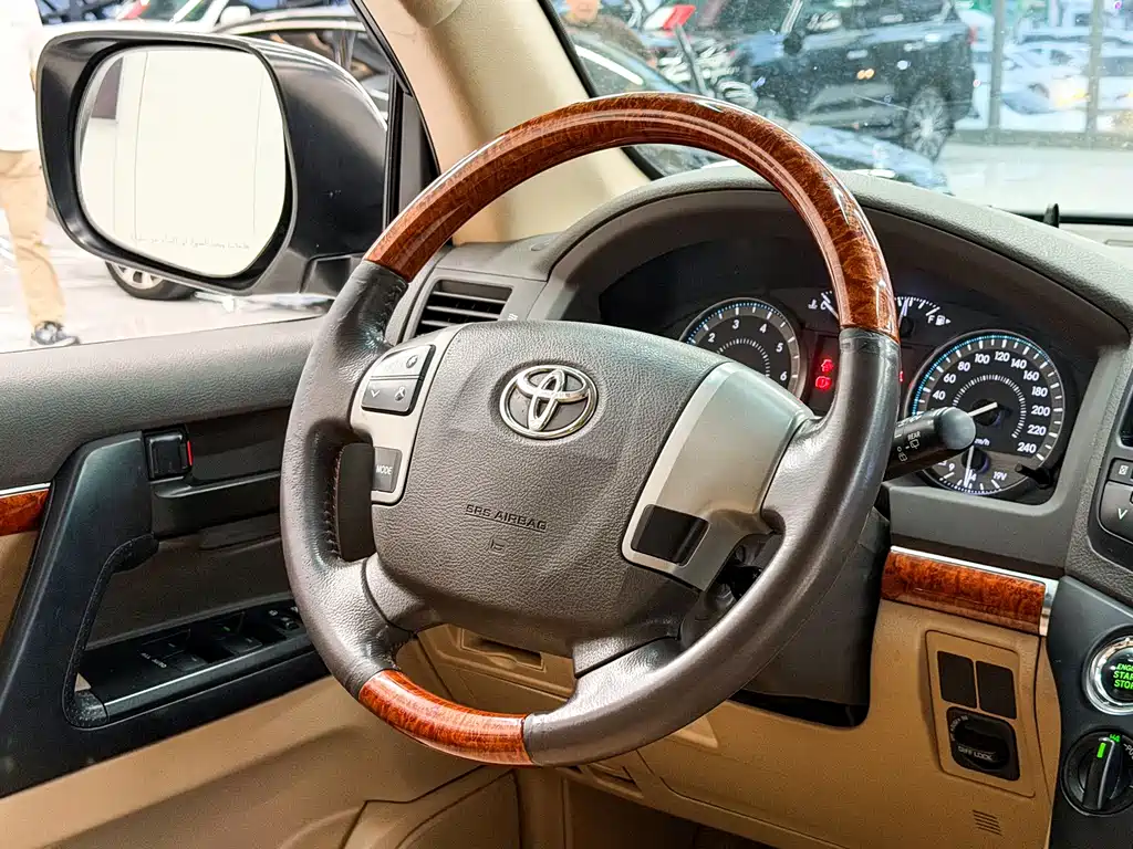 Toyota Land Cruiser — миниатюра 13