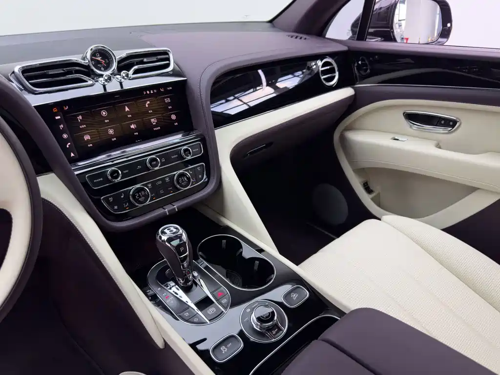 Bentley Bentayga — фотографии объявления, Фото 26