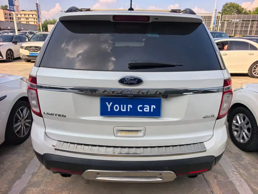 Ford Explorer (Import) — миниатюра 5