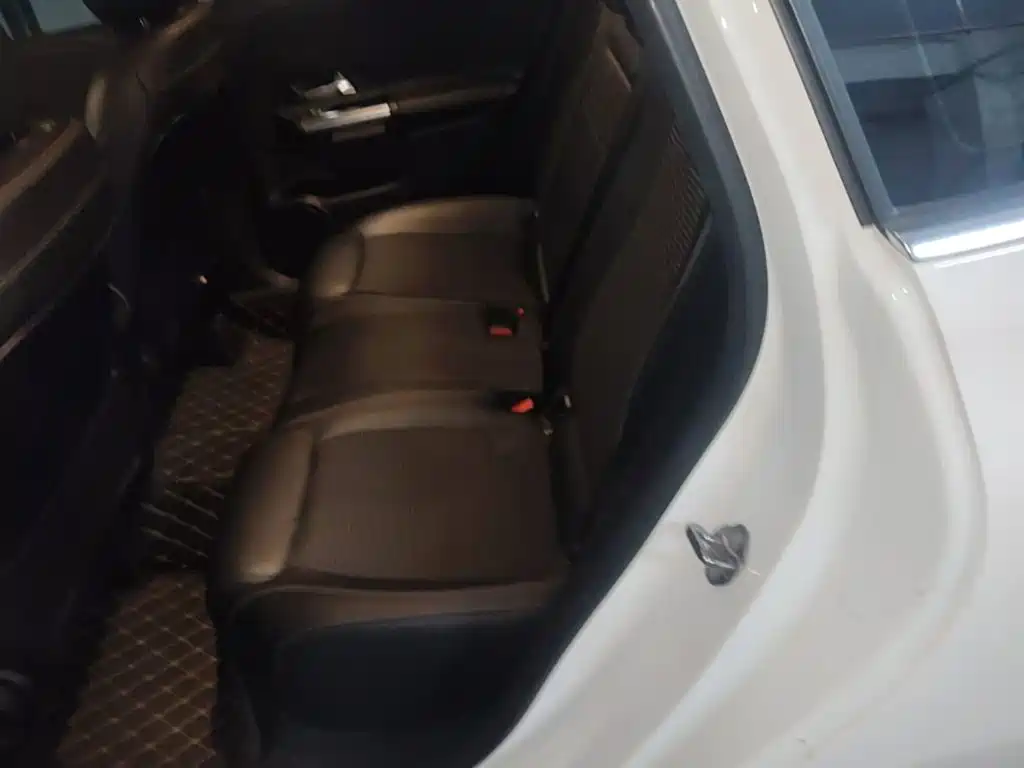 Mercedes-Benz B-Class — миниатюра 22