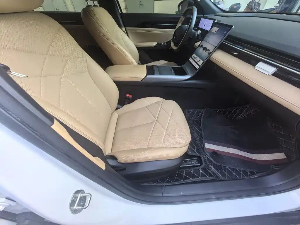 GEELY GALAXY GALAXY L6