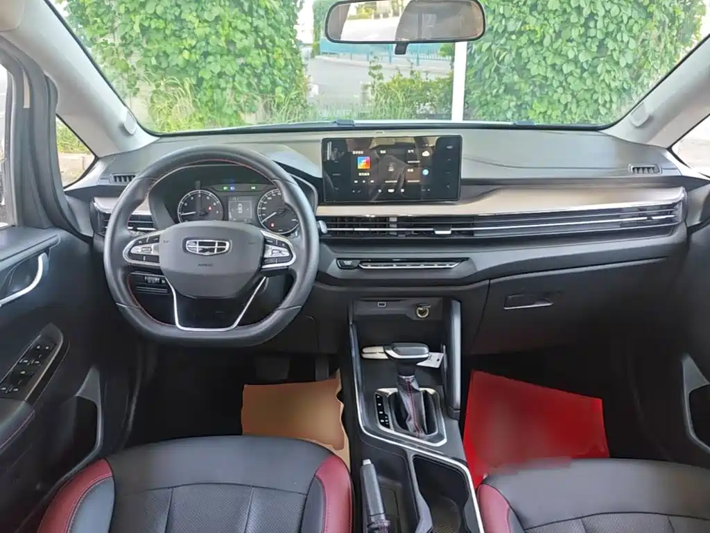 Geely Vision X3 — миниатюра 6