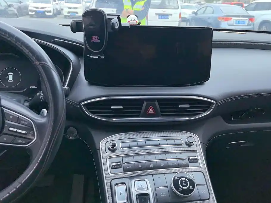 Hyundai Santa Fe — миниатюра 13