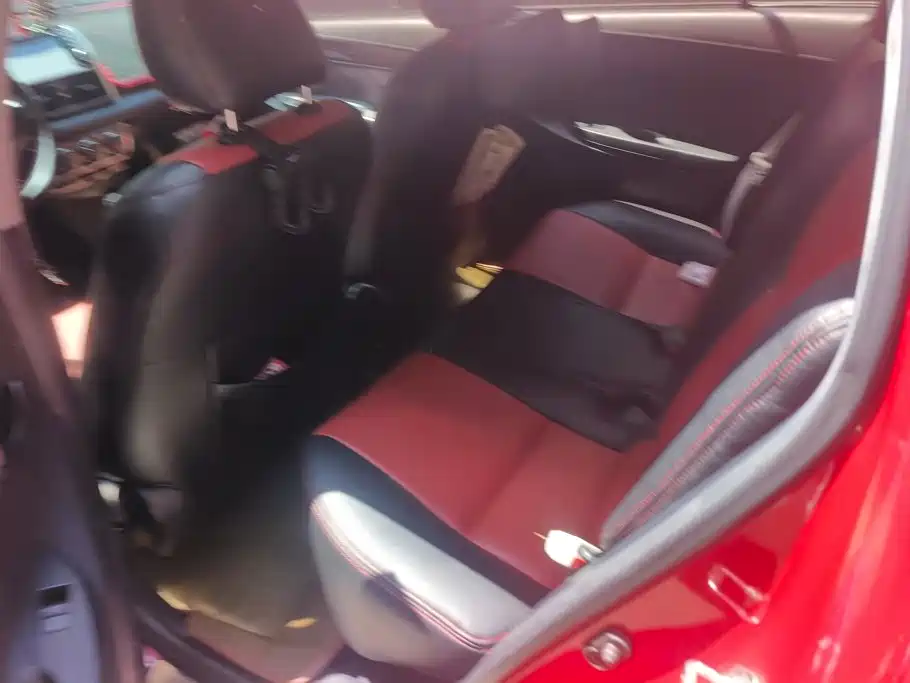 Toyota Yaris L — миниатюра 11
