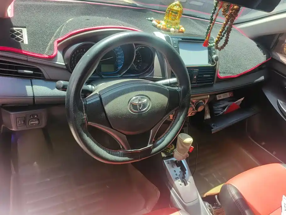 Toyota Yaris L — миниатюра 12