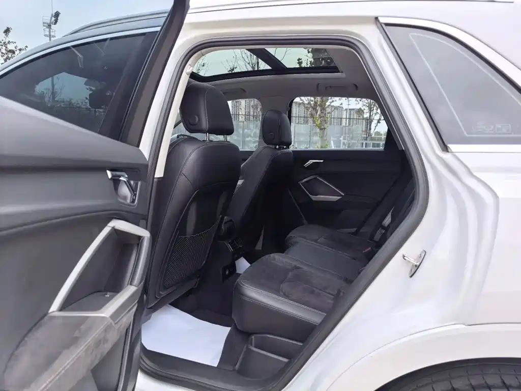 Audi Q3 — миниатюра 14
