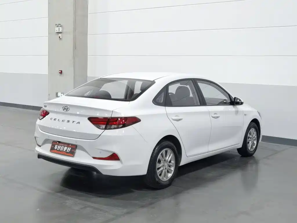Hyundai Elantra — миниатюра 2