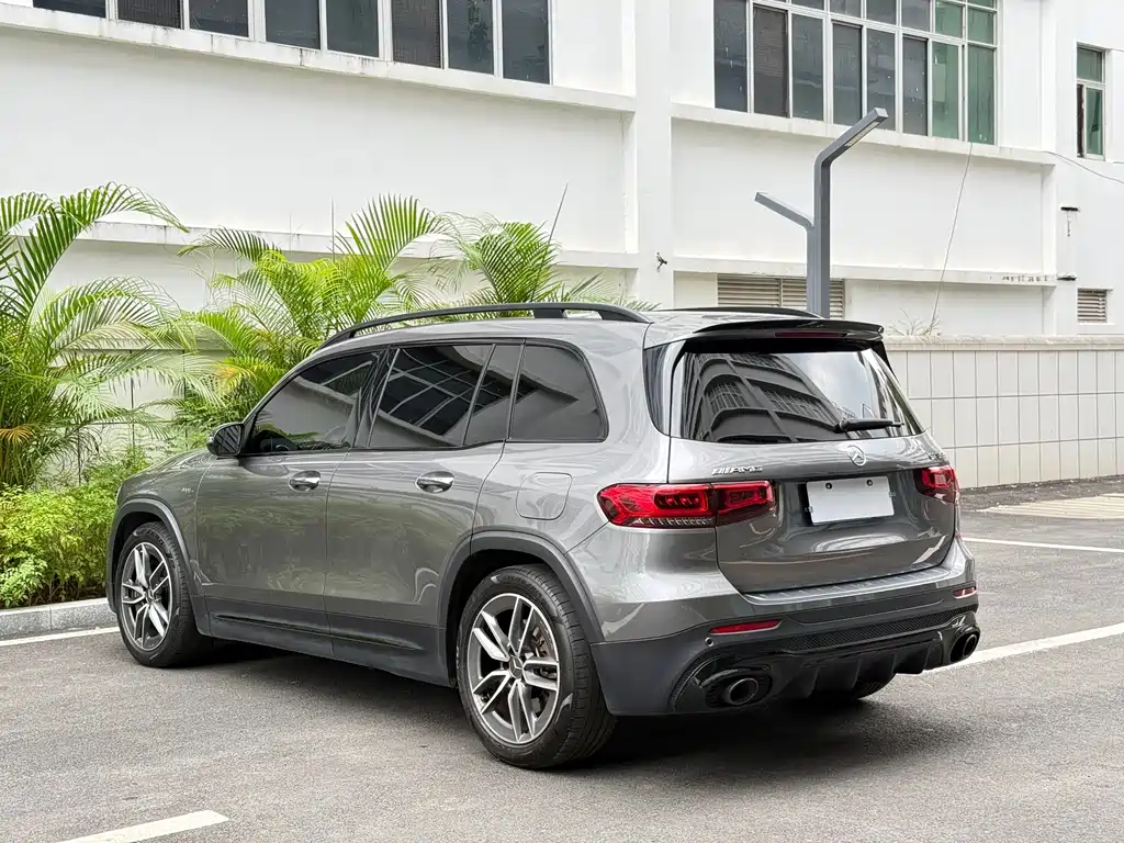 Mercedes-Benz GLB AMG — миниатюра 10