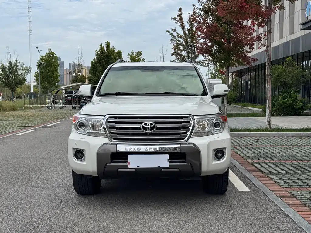 Toyota Land Cruiser — миниатюра 2