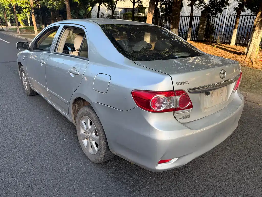 Toyota Corolla — миниатюра 4