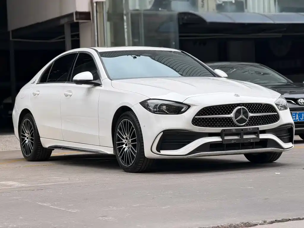 Mercedes-Benz C-Class — миниатюра 3