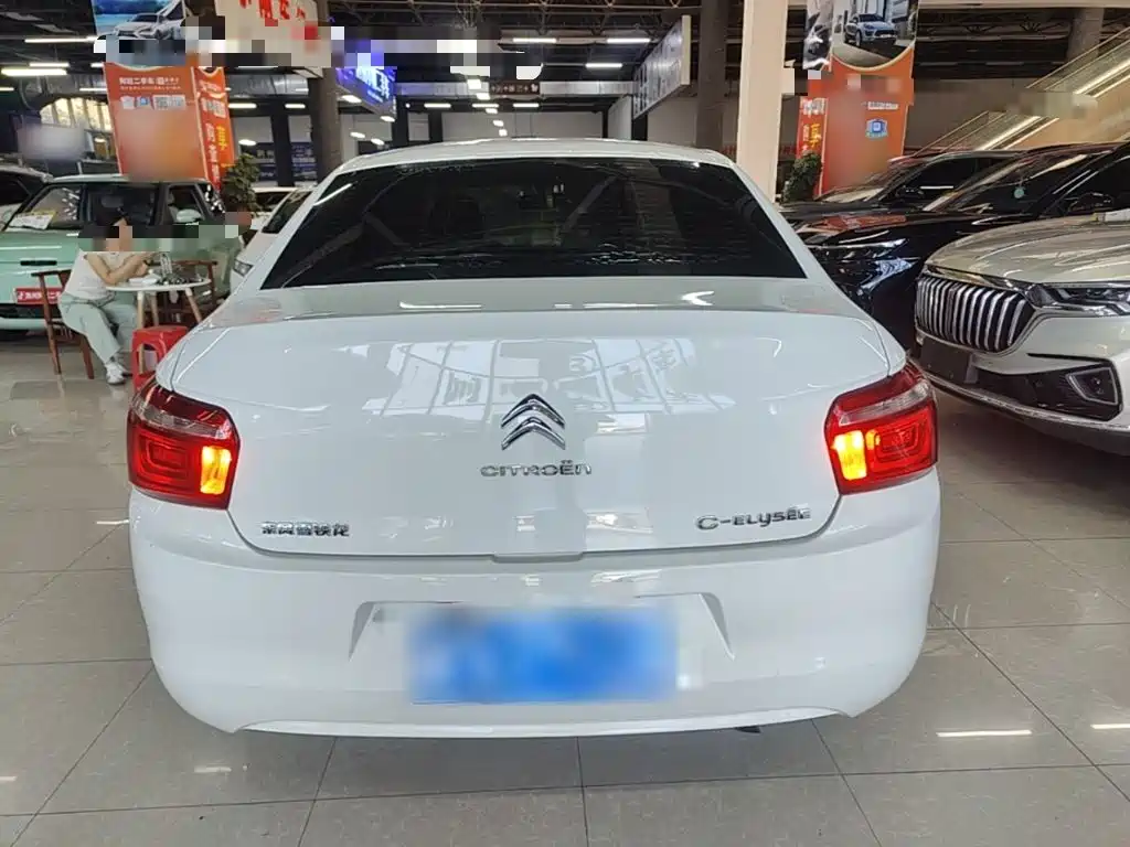 Citroen Elysee — миниатюра 6