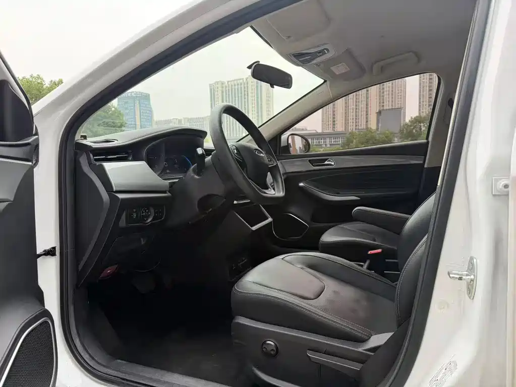 Chery New Energy Arrizo e — миниатюра 7