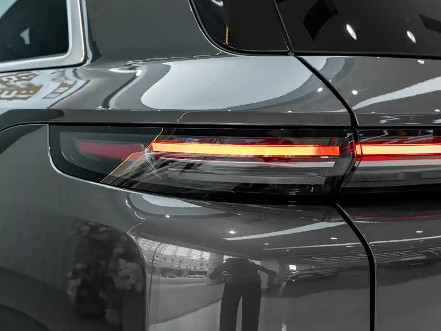 Li Auto Li L8 — миниатюра 10