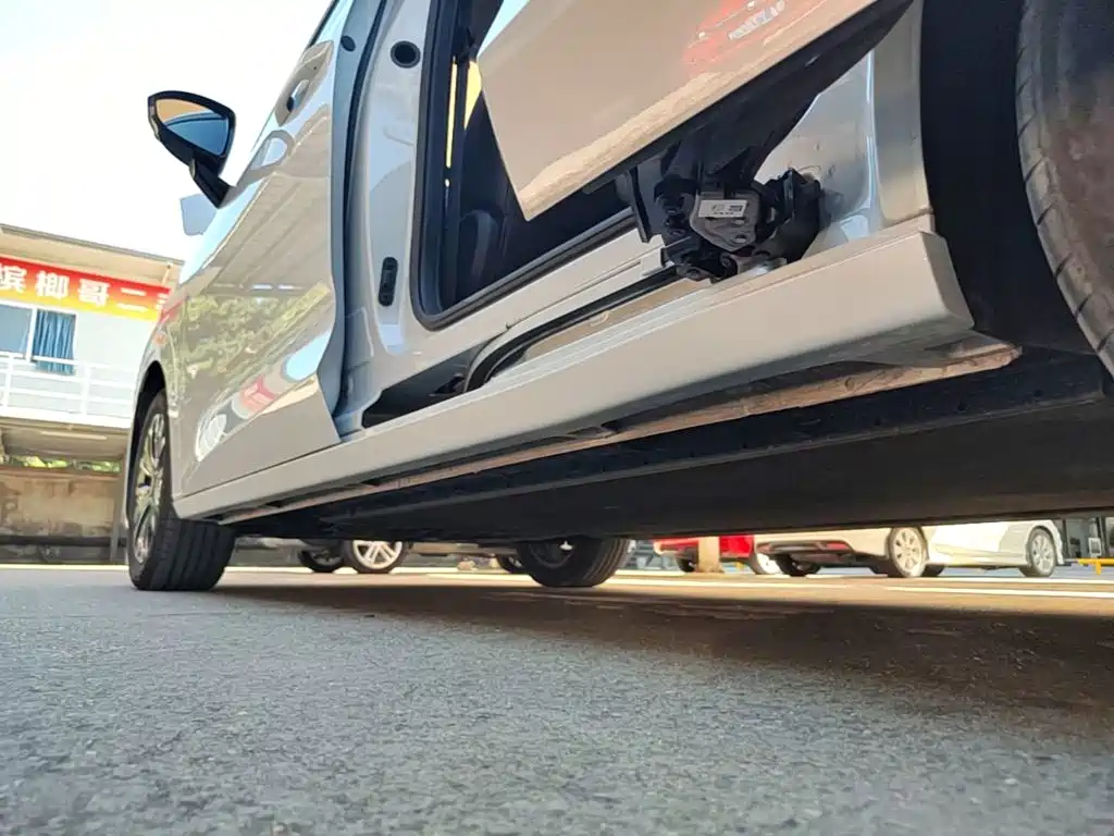 Wuling Звездный свет 730 Новая энергия — миниатюра 22