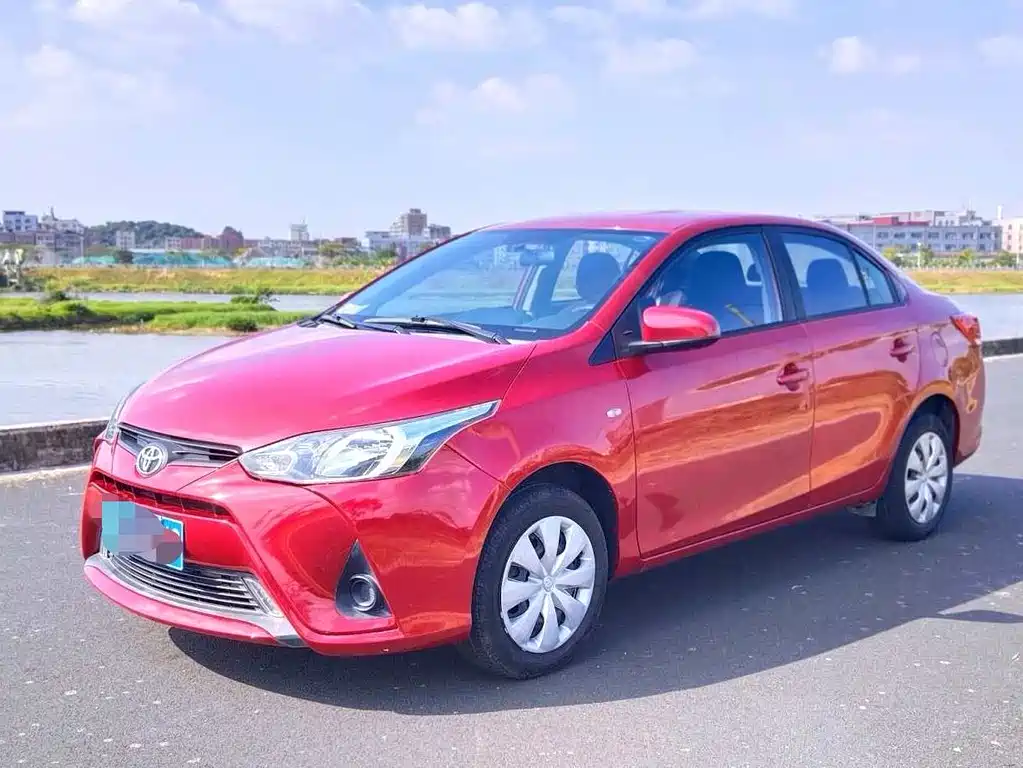 Toyota Yaris L 2019