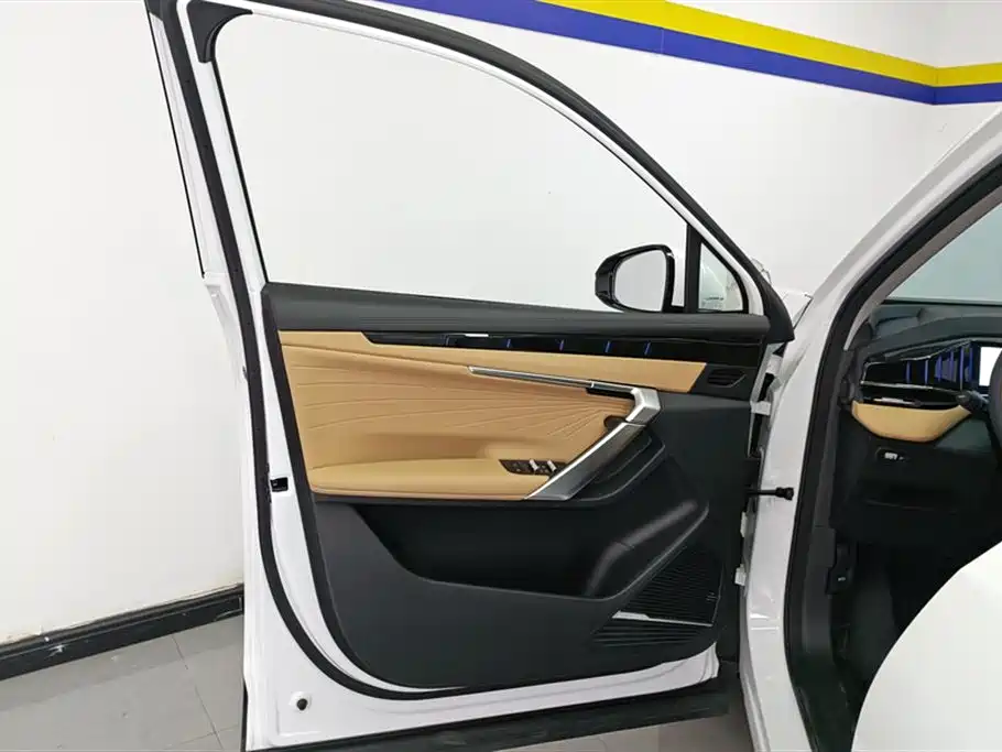 GEELY AUTOMOBILE BOYUE L