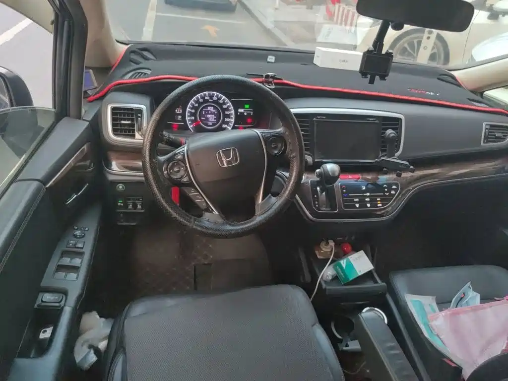 Honda Odyssey — миниатюра 6