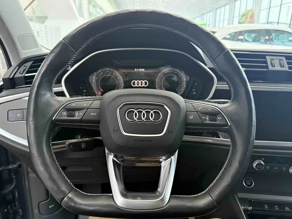 Audi Q3 — миниатюра 20