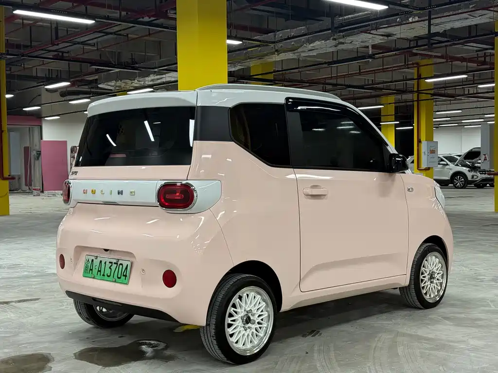 Wuling MINIEV — миниатюра 4
