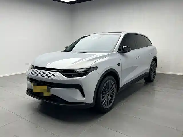 Leapmotor C11