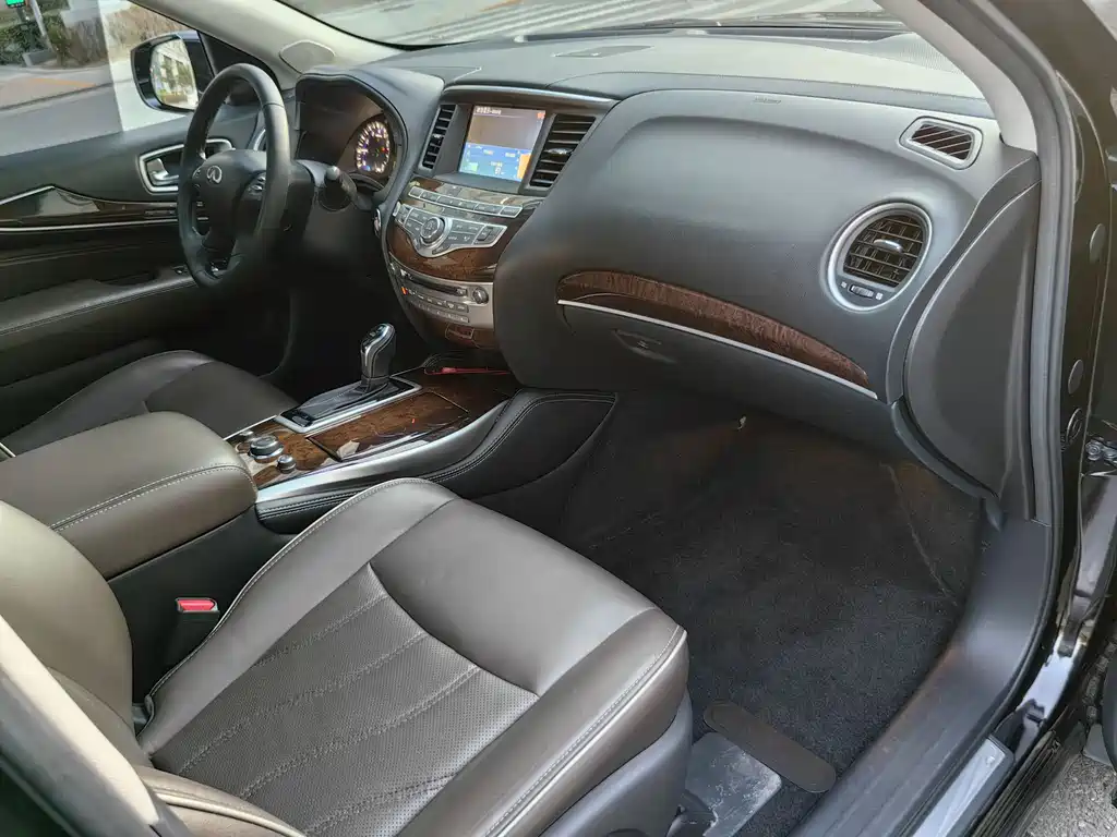 INFINITI QX60