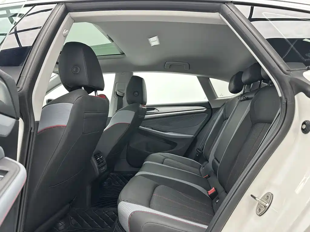 Volkswagen Lamando — миниатюра 6