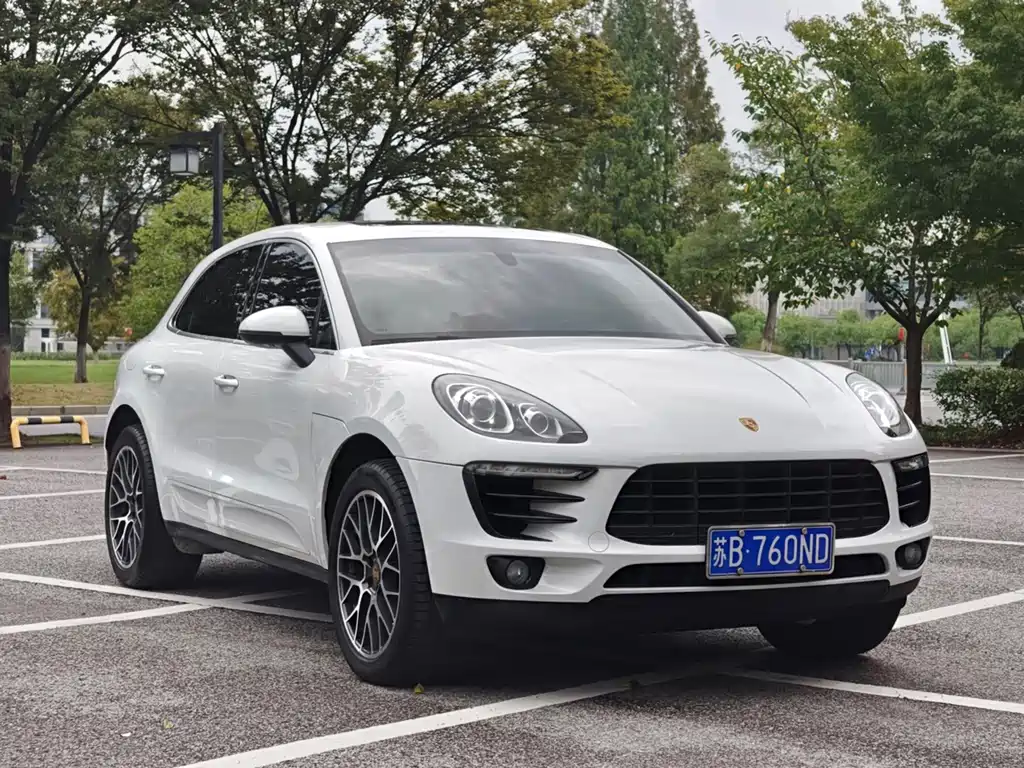Porsche Macan — миниатюра 3