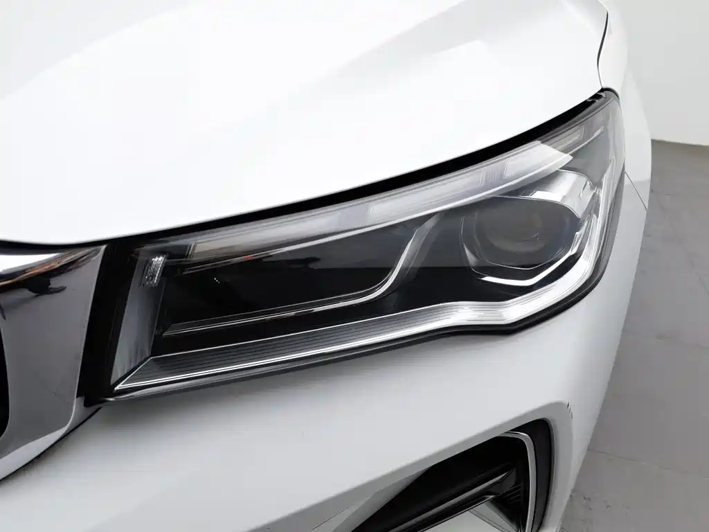 Geely Emgrand — миниатюра 7