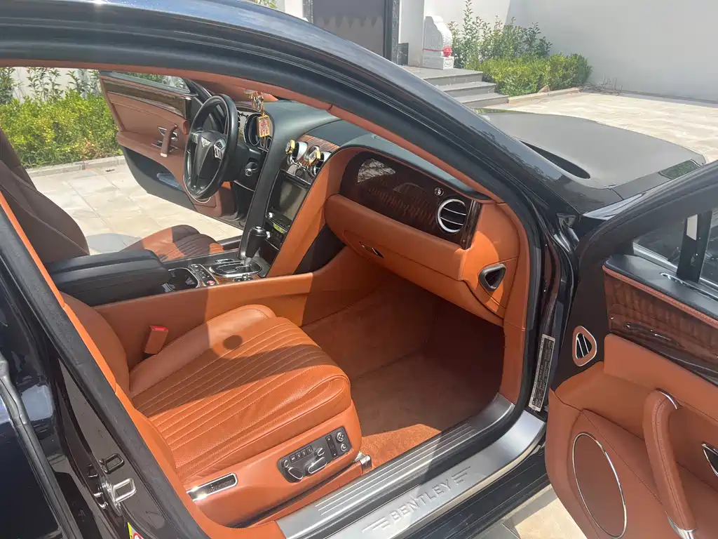 Bentley Flying Spur 2017 4.0T V8 Standard