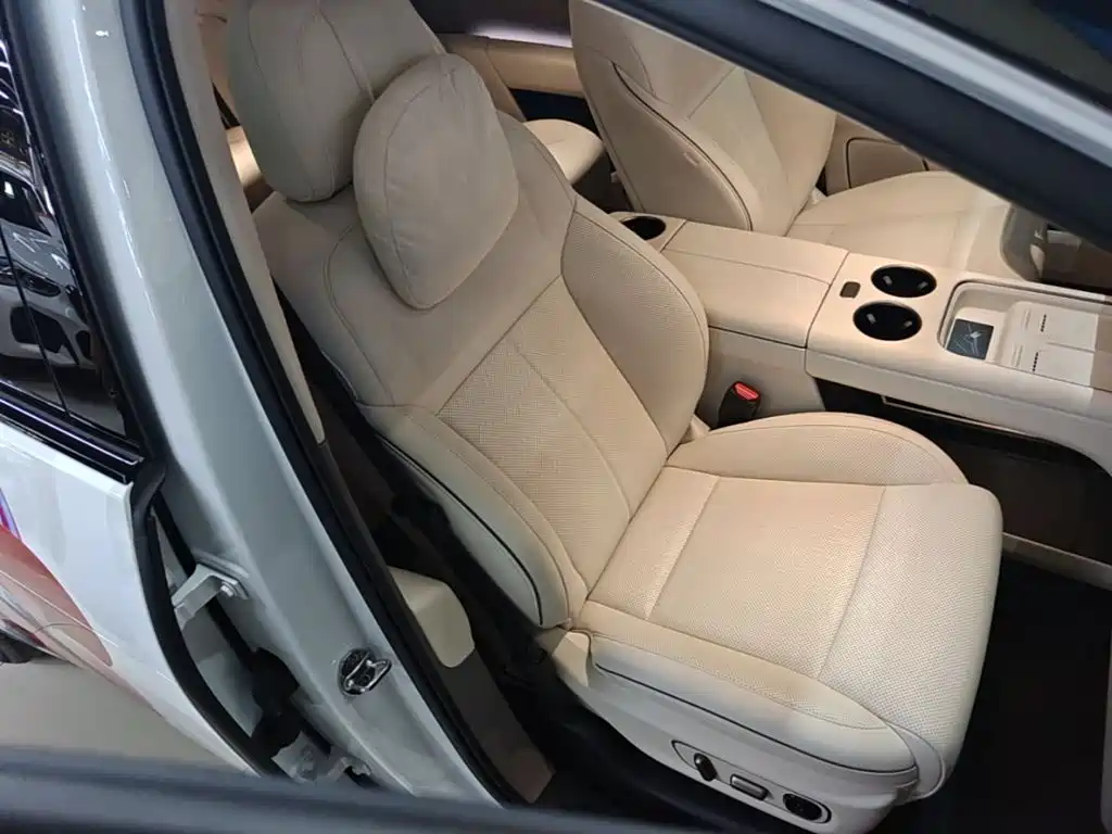 Li Auto Li i8 — миниатюра 25