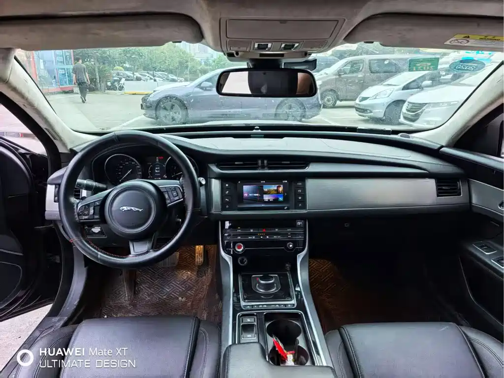 Jaguar XF — миниатюра 8