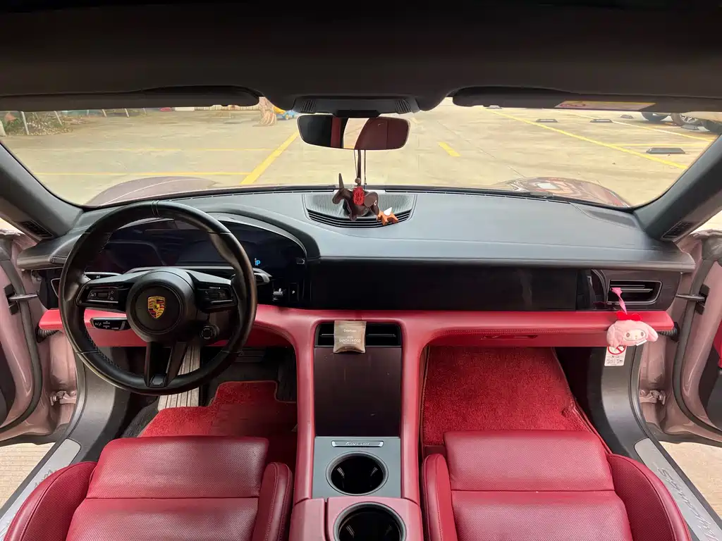 Porsche Taycan — миниатюра 5